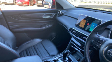 MG HS 1.5 T-GDI Trophy 5dr DCT Petrol Hatchback